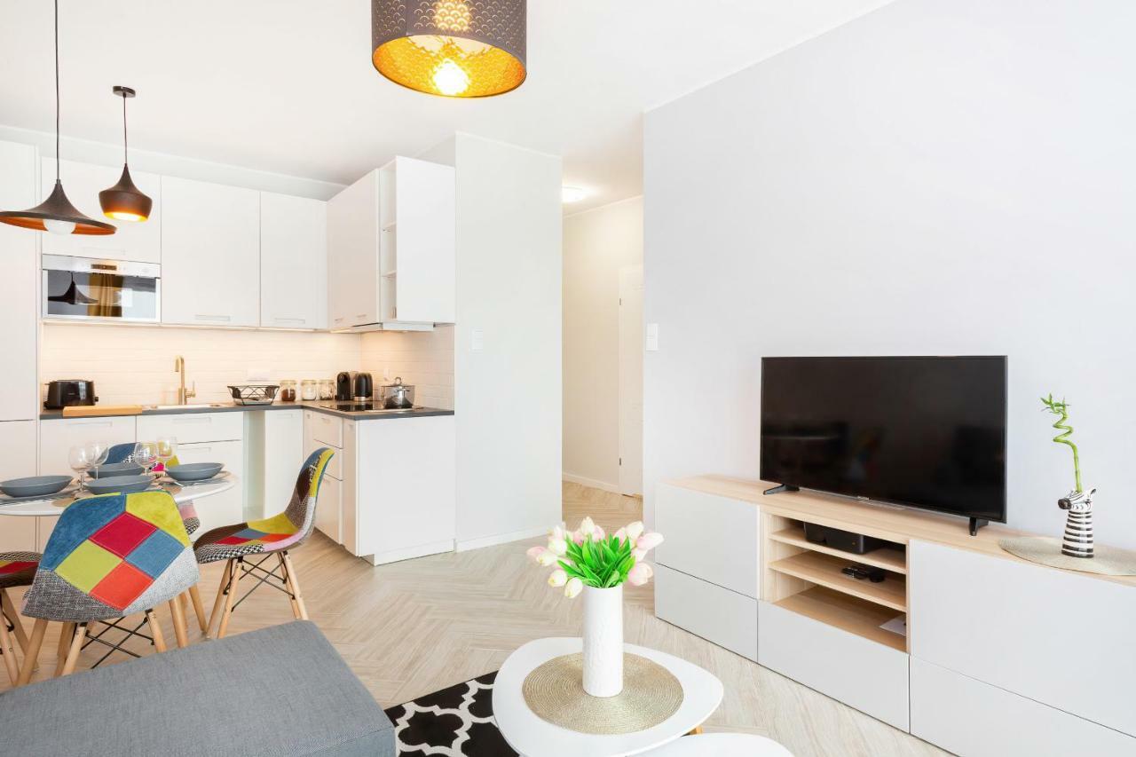 Apartments Rondo Wiatraczna By Noclegi Renters Varsavia Esterno foto
